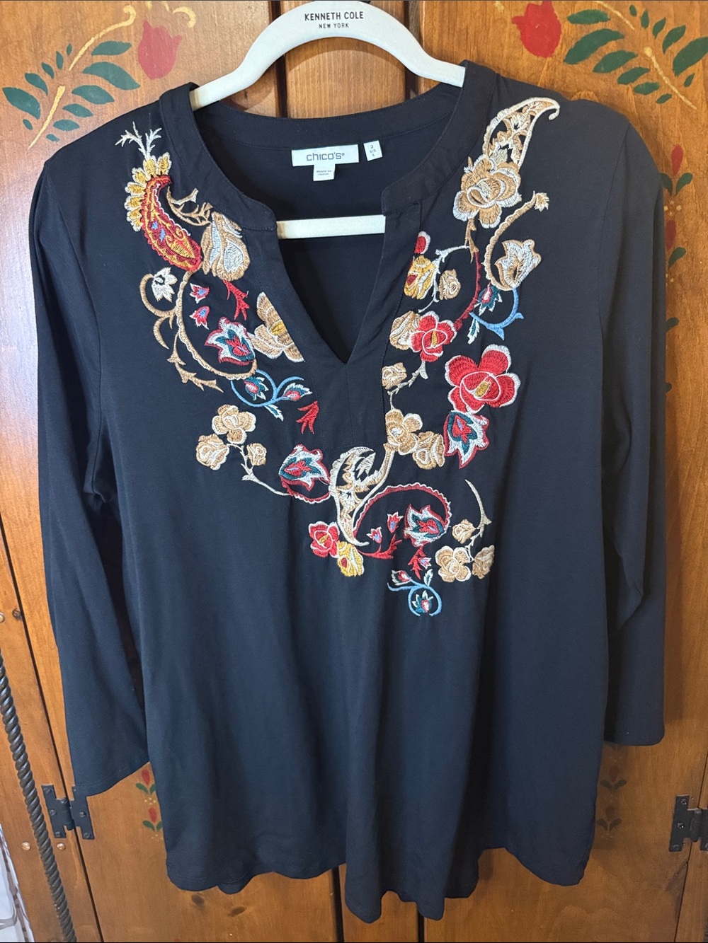 Chico's Black Long-Sleeve long Tunic with Multicolor Floral Embroidery sku43